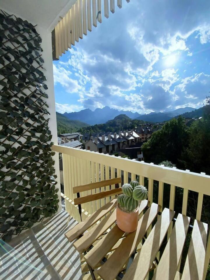 Vistas - A Pie De Pistas Y Wifi Apartment Panticosa Exterior photo